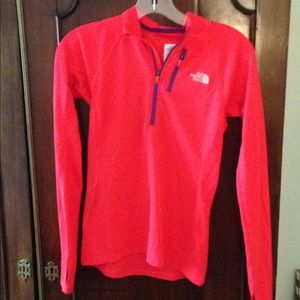 North face pullover